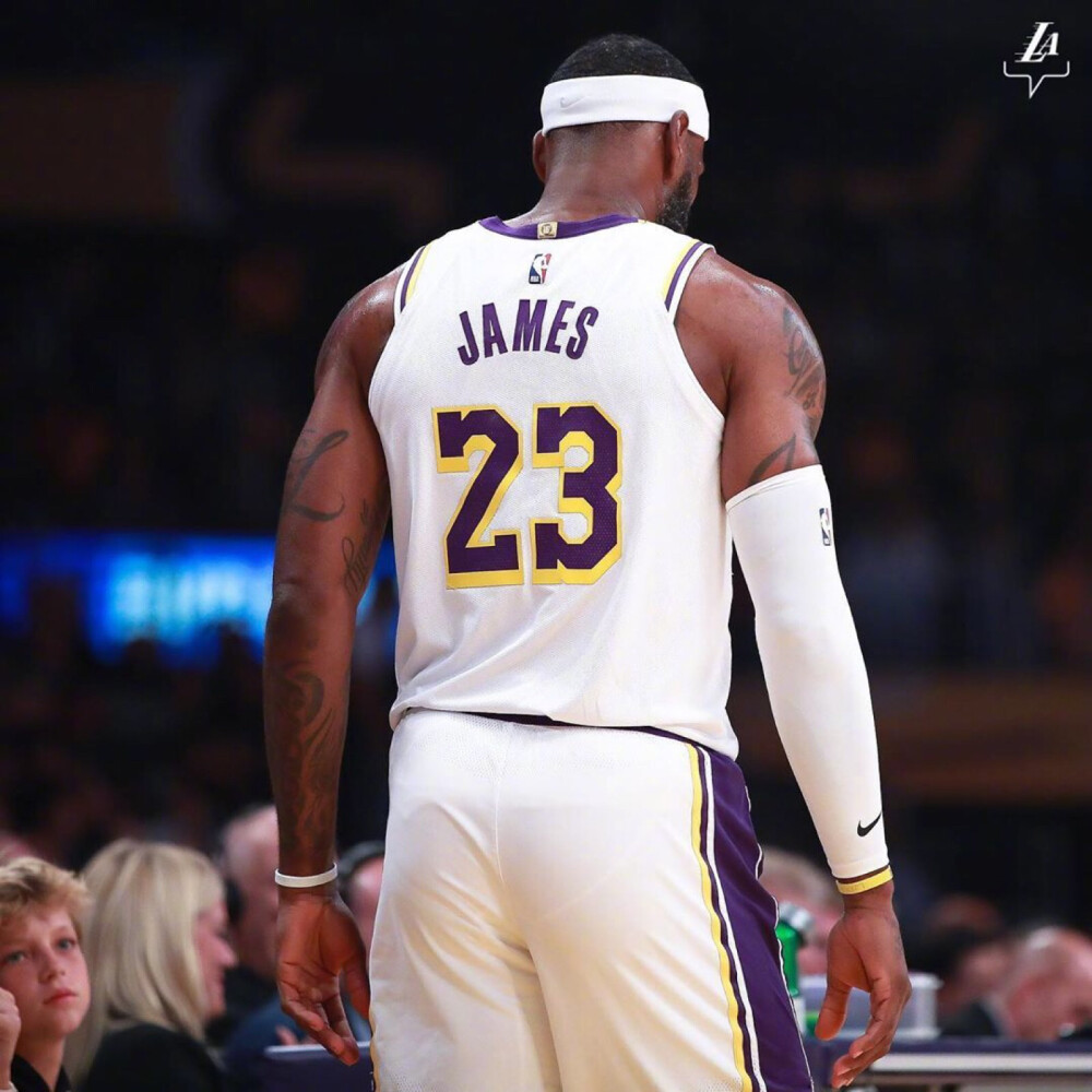 世界杯B组抽签出炉：意大利出线将和加拿大、卡塔尔、瑞士同组（世界杯B组签位揭晓：意大利与加拿大、卡塔尔、瑞士同组）