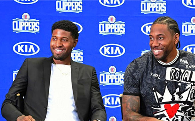 太阳报：伊万-托尼在伦敦夜总会因涉嫌用头撞人被警方逮捕（太阳报称伊万-托尼在伦敦夜店涉用头撞人遭警方拘捕）